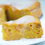 Tarta de zanahoria y naranja con crema de yogur de soja