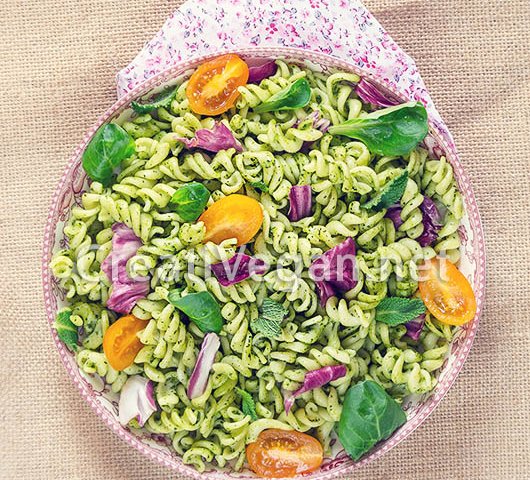 Ensalada de pasta verde